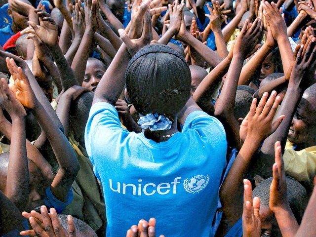 Rapporto dell’Unicef: “Ogni giorno rischiano di morire altri 6 mila bambini”