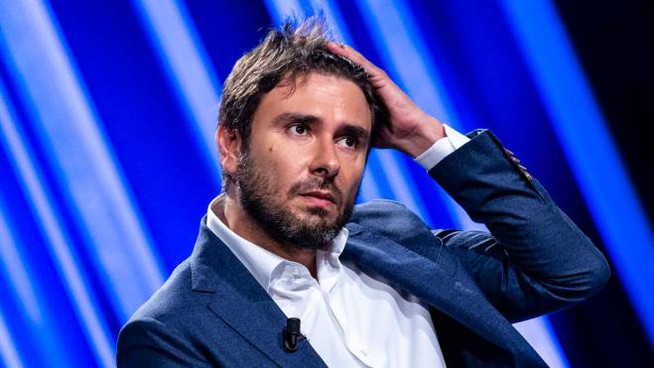 Di Battista di nuovo all’attacco: “Ho le mie idee. Se non siamo d’accordo con Grillo, amen”