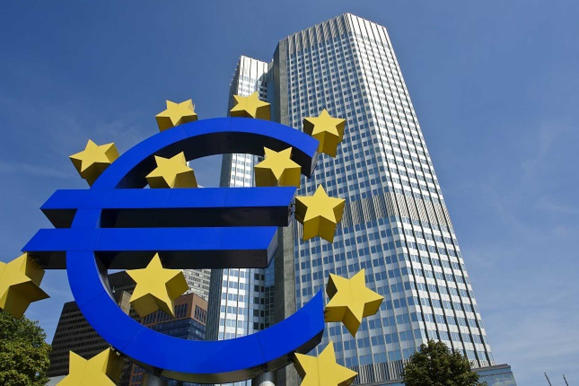 La Bce vara un provvedimento senza precedenti. Maxi-prestito (1.310 miliardi) alle banche a interessi quasi nulli