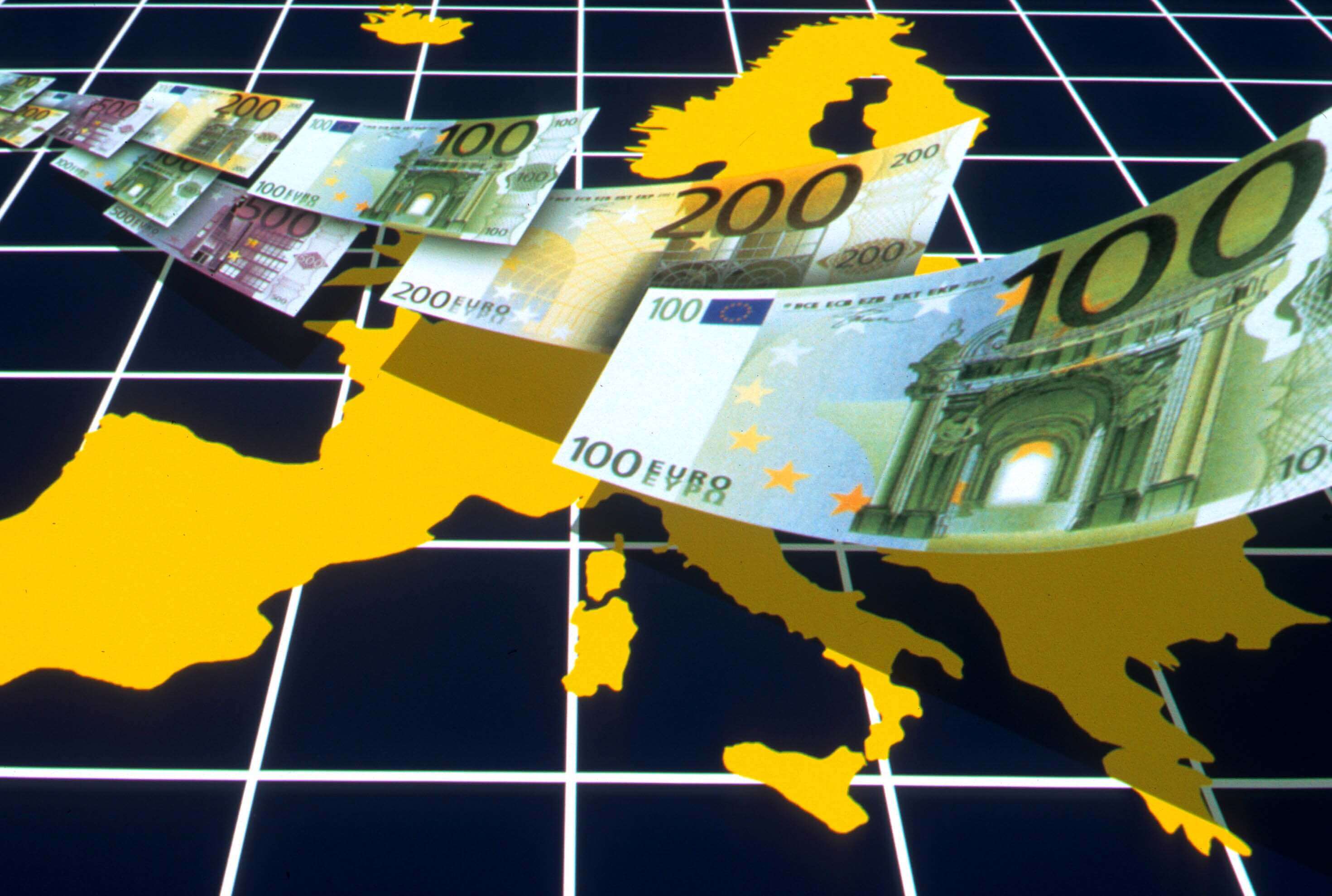 Eurozona, il Pil perderà fino all’8,7%, poi recupero del 5,2% nel 2021 e 3,3% nel 2022