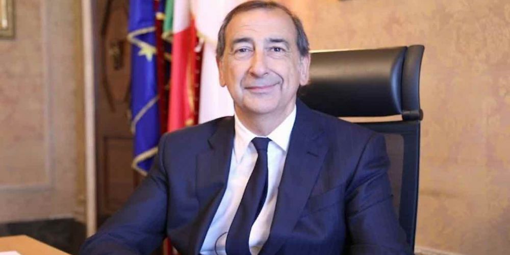 Il Sindaco di Milano tuona: “E’ l’ora di tornare al lavoro. Basta smart working”