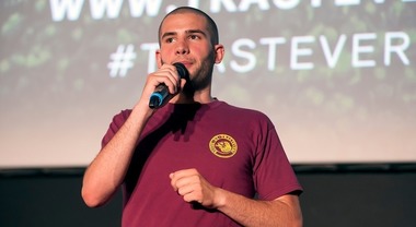 Aggredito il Presidente nel Nuovo Cinema America, Carocci. Denunciato un giovane dell’estrema sinistra