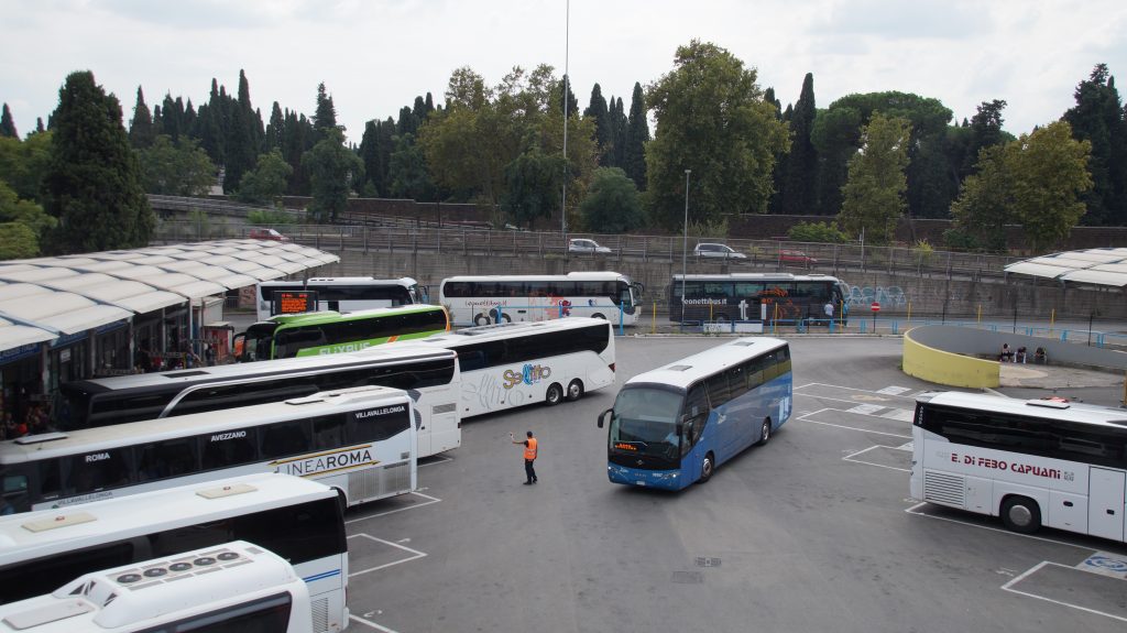 Nel Lazio test ai terminal dei bus da Bulgaria, Romania e Ucraina