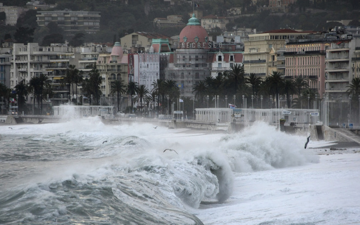 Il maltempo fa strage in Francia, 12 dispersi in Costa Azzurra