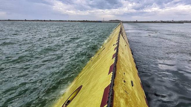 Torna in funzione il Mose, a Venezia non arriva l’ondata di acqua alta dall’Adriatico