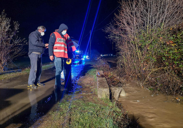 Maltempo, operaio muore travolto da acqua e fango mentre controllava lo stato di alcune strade in Basilicata