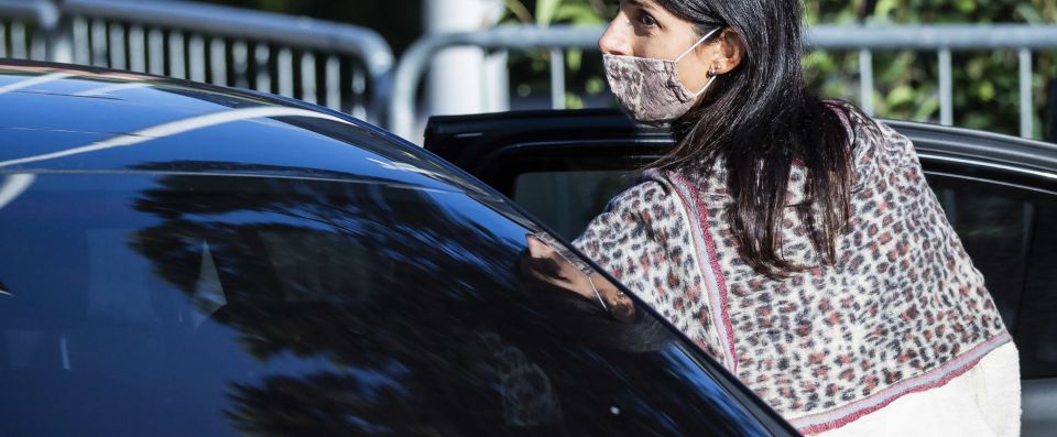 Raggi esulta, più poteri e risorse per Roma a garnzia dello Status di Capitale